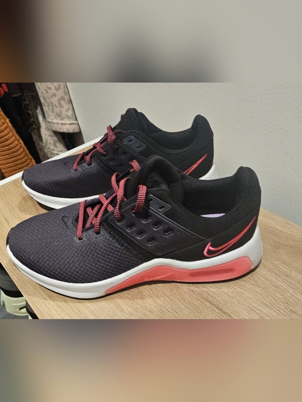 Nike Women's NAVY and PINK-Accent Athletic Sneakers